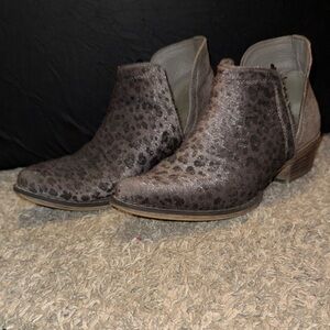 Roper Women's Leopard Print Ankle Booties